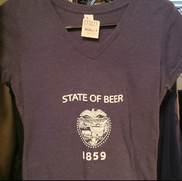 NEW Awesome Oregon Tee - Picture 3 of 4